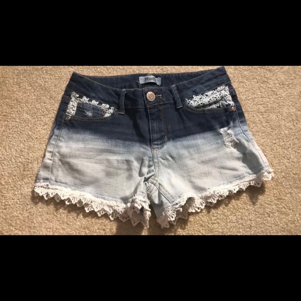 -Jean shorts